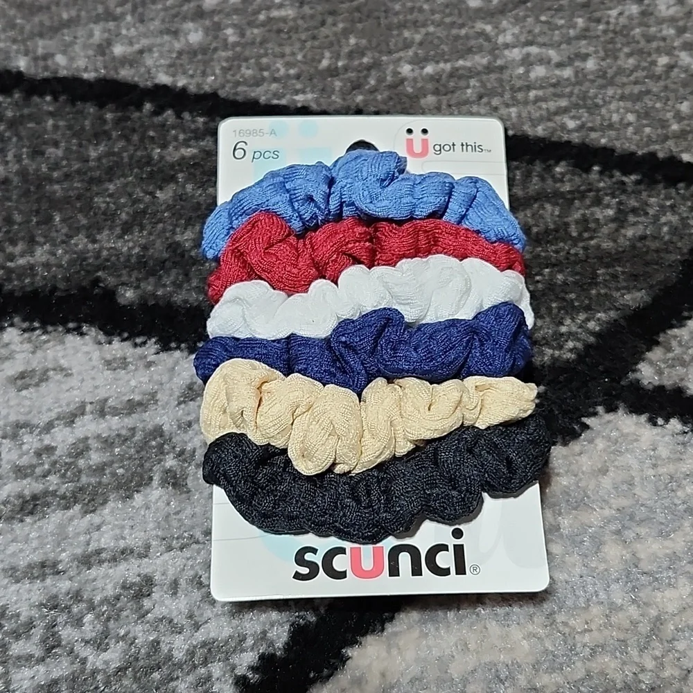 HAIR-TIES ACCESSORIES BUNDLE MINI SCUNCIS- BANDETTE COMB CLIP- PATRIOTIC SCUNCIS